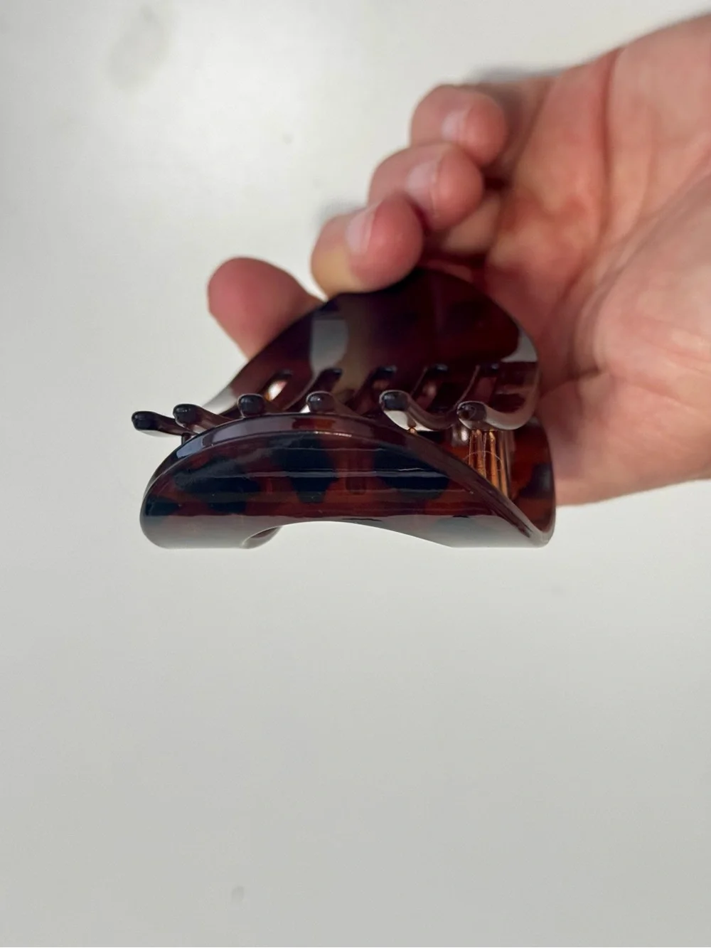 Tortoiseshell Hair Claw Clip - Classic Brown